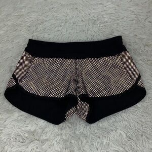 Lululemon Speed Short Ravish Reptile Silver Black / Black